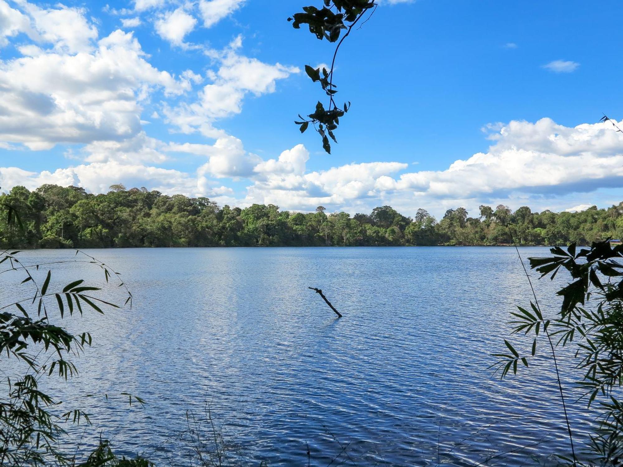 Backpacker Hostel And Jungle Trekking Banlung Exterior foto